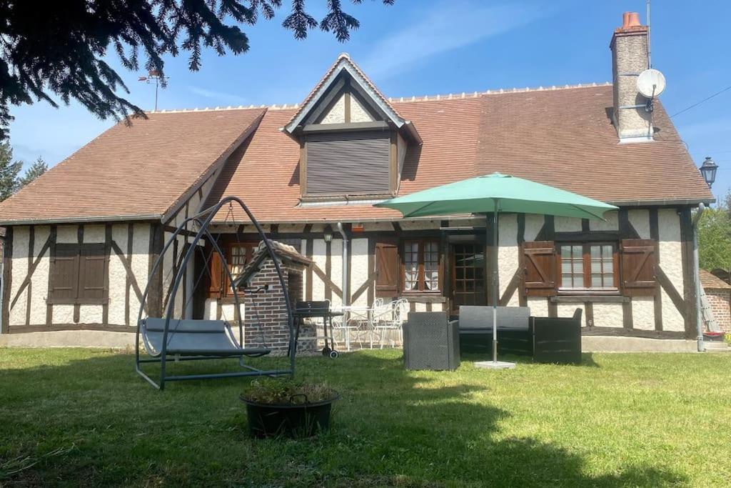 La Demeure Du Cerf Elegant Prive En Sologne Pour 6 Personnes Avec Jacuzzi Et Piscine Chauffee A Proximite Immediate Parc Ffe Center Parc Et Proche Zoo De Beauval Hébergement de vacances Chaon (Loir-et-Cher)